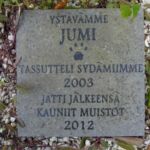 hiekkapuhallettu lemmikin hautamuistomerkki
